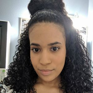 Meet your Posher, Jaclyn